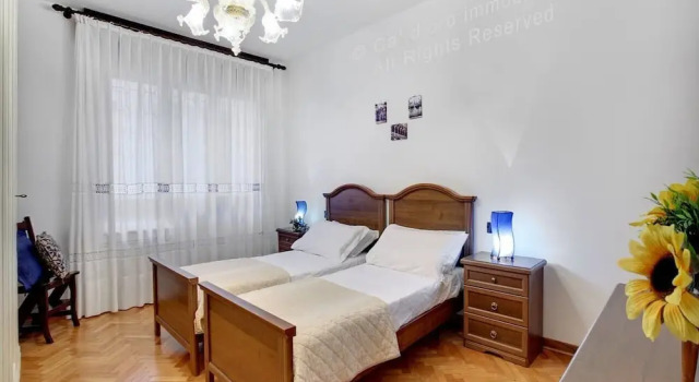 Grimaldi Apartments - Elena, Забронировать Апартаменты/квартира Кастелло Венеция