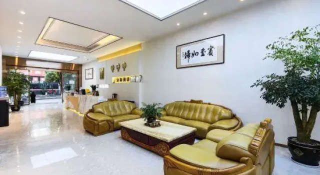 Zhenxiong Yunsen Hotel, Rezerwuj Hotel Zhaotong Yunnan
