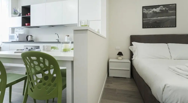 Italianway Easy - Cadorna 10 Mono B, Забронировать Отель Милан Ломбардия, рядом с Colonne di San Lorenzo