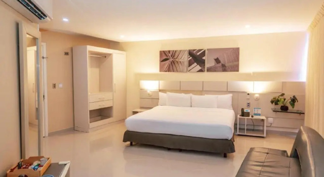 Полулюкс Hotel Florida Sinú