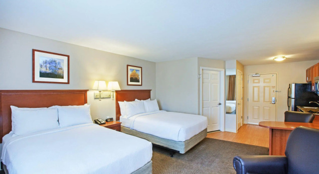 Четырёхместный люкс Candlewood Suites El Paso by IHG