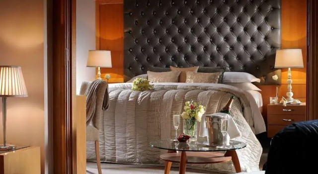 The Radisson Blu Hotel & Spa Limerick, Book Resort Resort Hotels in Limerick, Resort