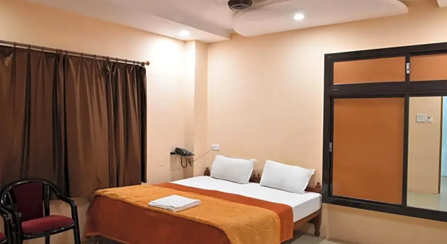 Номер Deluxe Hotel Sarweshwary