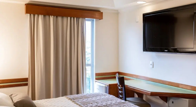 Двухместный номер Deluxe с балконом Hotel Bella Italia