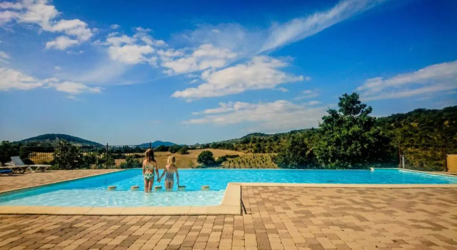 Domaine de Chadeyron, Rezerwuj Hotel Lagorce Ardèche