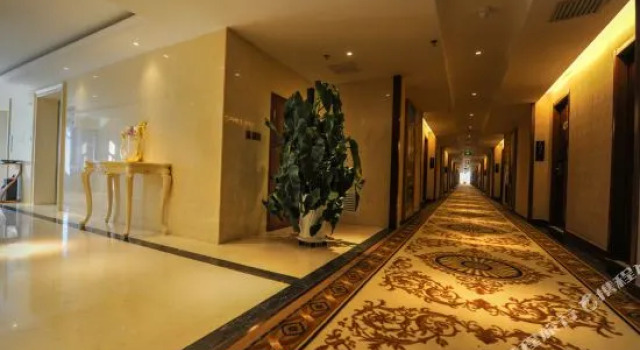 Vienna 3 Best Hotel (Pengyang Zheshang International), Buchen Sie Hotel Guyuan Ningxia