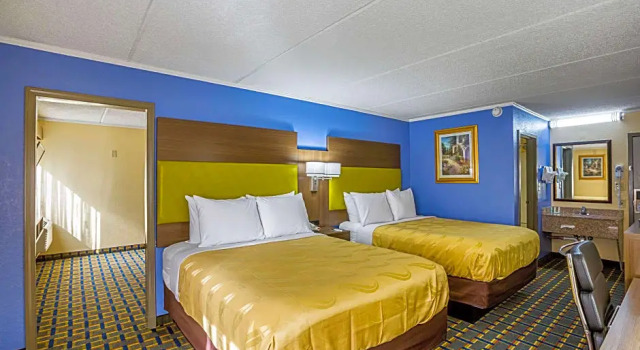 Люкс Quality Inn & Suites near Six Flags East