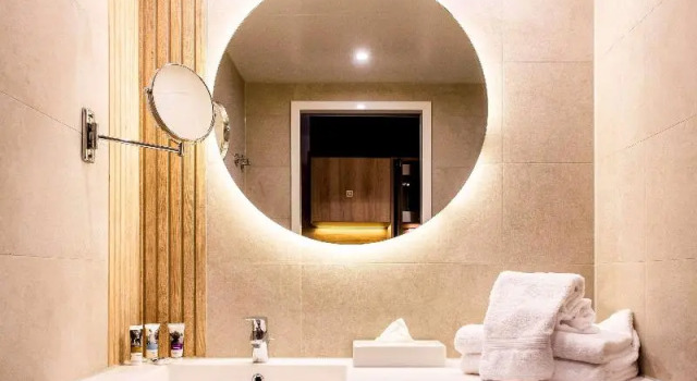 Шестиместный номер Classic Mercure Han-sur-Lesse