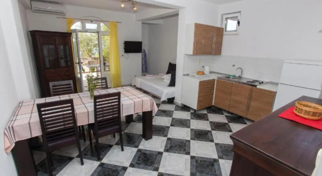 Апартаменты Apartments Damjanovic