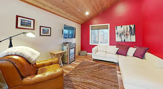 Remodeled Retreat w/ Spa & Pool, Near Eagle Lodge condo, Book Ferieresort SPA-hoteller i Mammoth, SPA