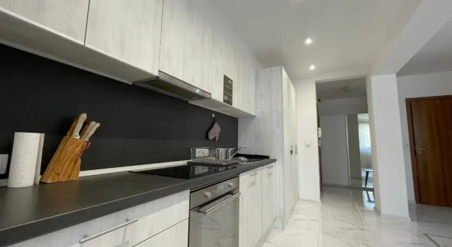 Апартаменты Bright & Spacious 1BD Flat with a Cute Balcony