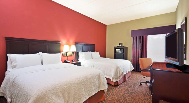Четырёхместный номер Standard Hampton Inn Winfield Teays Valley