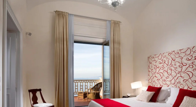 Люкс Dalla Grand Hotel Excelsior Vittoria