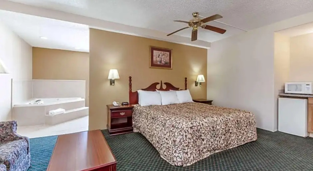 Люкс Days Inn by Wyndham LaPlace- New Orleans
