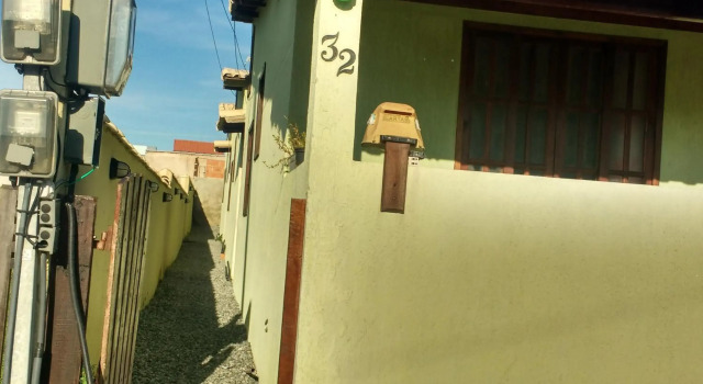 Residência Bem Viver - Pet friendly- Wi-Fi - Churrasqueira e 3min a pé da Praia, Забронировать Отель Отели Арраял-ду-Кабу 3 звезды, рядом с Пляж Massambaba, 3*