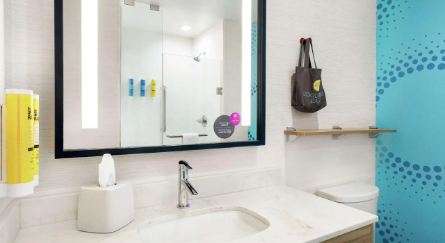 Четырёхместный номер Standard Tru By Hilton Florence I-95