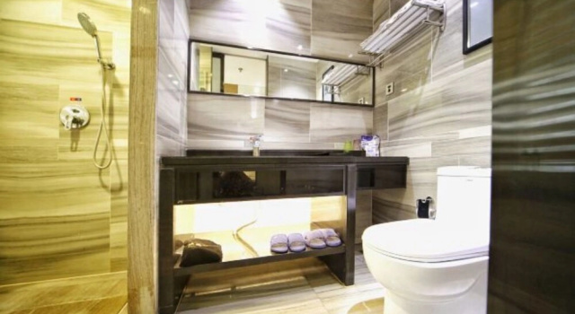 Meilun Xin'an City Hotel, Đặt Khách sạn Khách sạn ở Xiangyang có chỗ đỗ xe, Bãi đậu xe