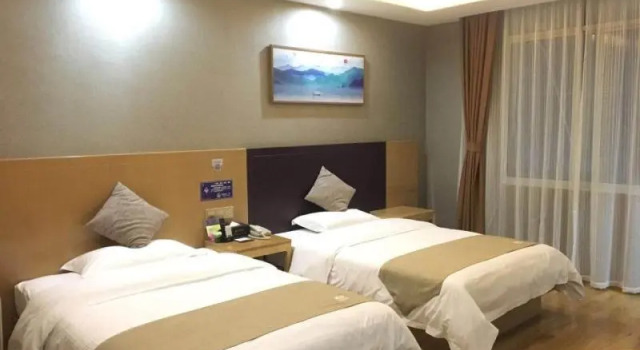 GreenTree Alliance Hotel Mang City Tuanjie Street North Bus Station, Prenota Hotel Dehong Yunnan