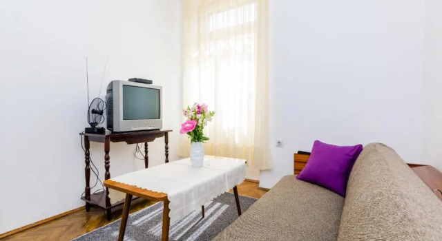 Апартаменты с 2 комнатами с видом на город Apartment Lucy