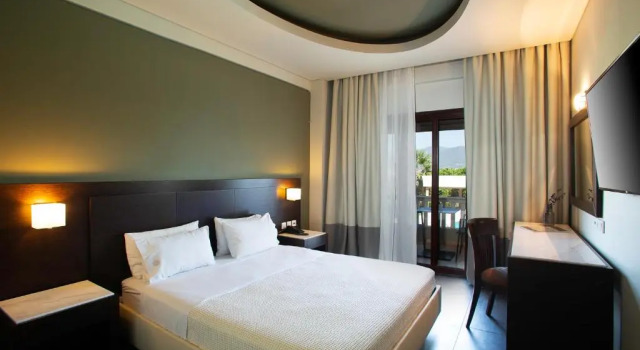 Двухместный номер Superior с балконом Heaven Hotel