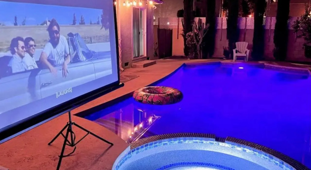 Коттедж Endless summer in LA *HEATED POOL/HOT TUB/CABANA*