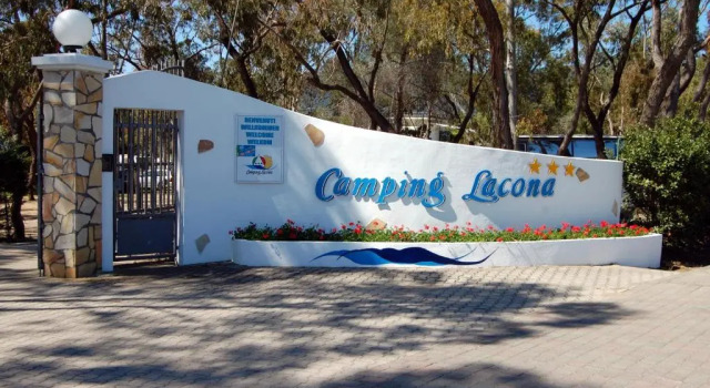 Camping Lacona, Rezervovat Kemp Kempování a glamping v Elba, Kemp