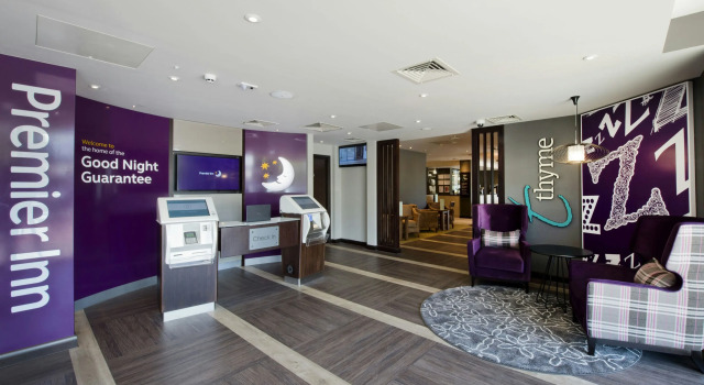 Premier Inn Milton Keynes Central Theatre District, Boek Hotel Hotels in Merseyside met zwembad, Zwembad