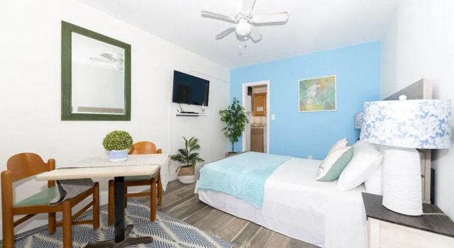 Tropic Isle Hotel and Apartment, Book Lejlighed Hoteller i Panhandle Florida med parkering, Parkering