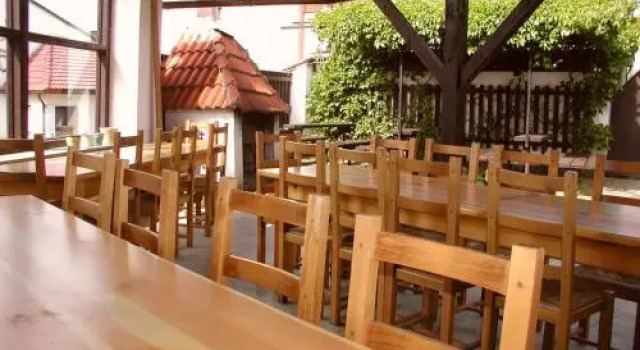 Penzion "U Kubínů", Rezerwuj Hotel Hotele w Central Bohemia z parkingiem, Parking