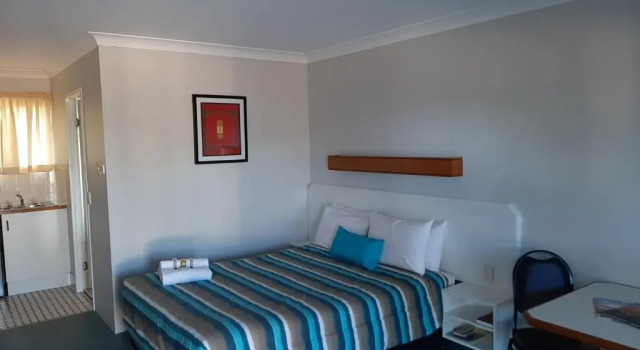 Трёхместный номер Standard Country Rose Motel Warwick