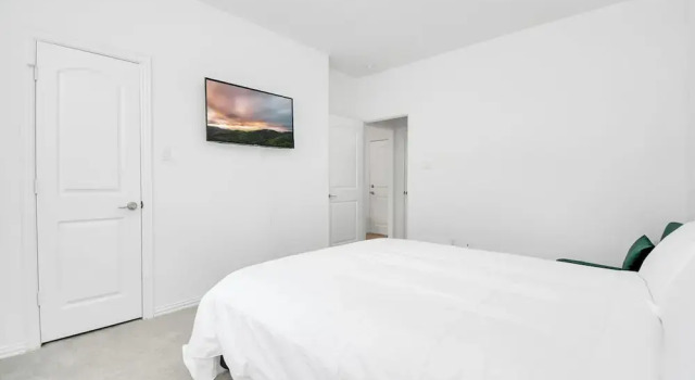 Lux Galleria Home-5BR Roof Deck