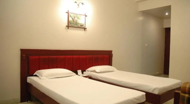Двухместный номер Deluxe Hotel Gnanam