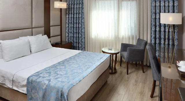 Двухместный номер Standard с видом на озеро Golden Lake Hotel