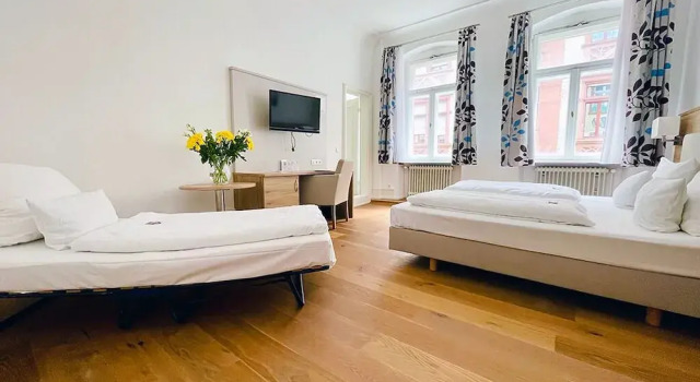 Трёхместный номер Standard Hotel Perkeo
