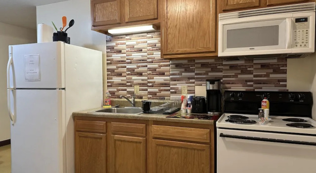 Апартаменты Cute Downtown APT Quick Safe Walk to PPG Arena