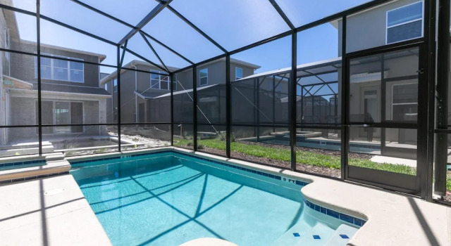 Spacious home at Storey lake with private pool near Disney, Rezerwuj Hotel Kissimmee Kissimmee