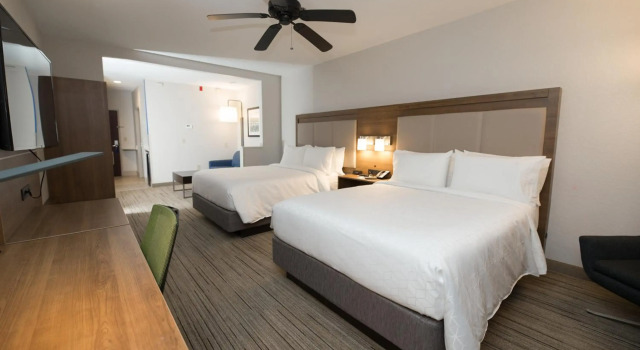 Holiday Inn Express Hotel & Suites Clinton, Boek Hotel Clinton Mississippi