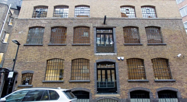 Luxury Loft Oxford Street with AC