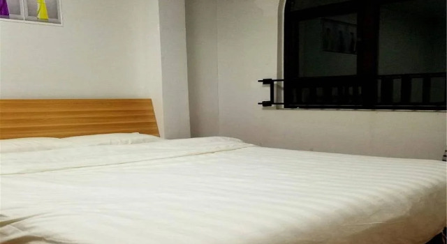 Qingdao Beach Youth Hostel, Prenota Ostello Hotel a Shandong con parcheggio, Parcheggio