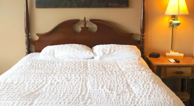 Двухместный номер Standard с балконом Sara Placid Inn & Suites