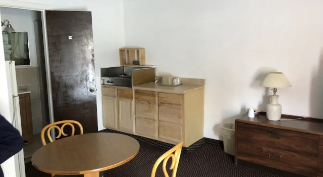Трёхместный номер Standard Sun N Snow Hotel