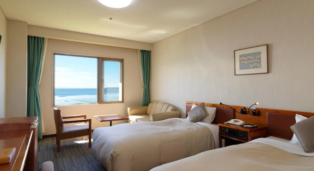 Двухместный номер Standard с видом на озеро Lake Saroma Tsuruga Resort