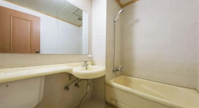 Seosan Cherboug Motel, Prenota Motel Seosan Chungcheongnam-Do