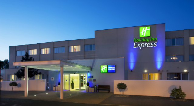 Holiday Inn Express Norwich by IHG, Забронировать Отель Норидж Норфолк