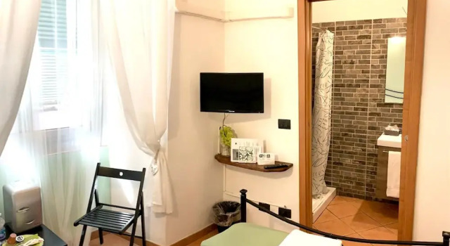 Virginia's Rooms