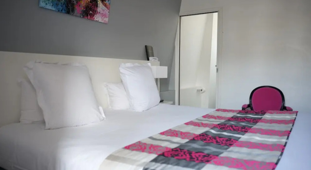 Номер Deluxe Le Manoir Hôtel