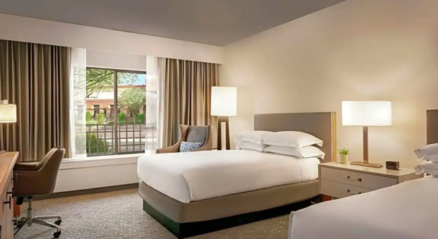Номер Deluxe Hilton Scottsdale Resort & Villas