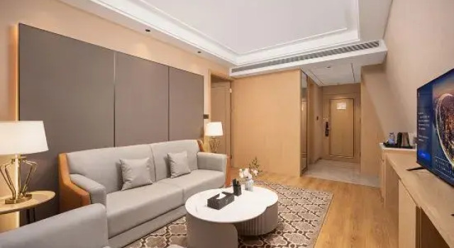 Люкс Luxury Vienna International Hotel (Beijing Fengtai Sports Center Yuegezhuangqiao Base)
