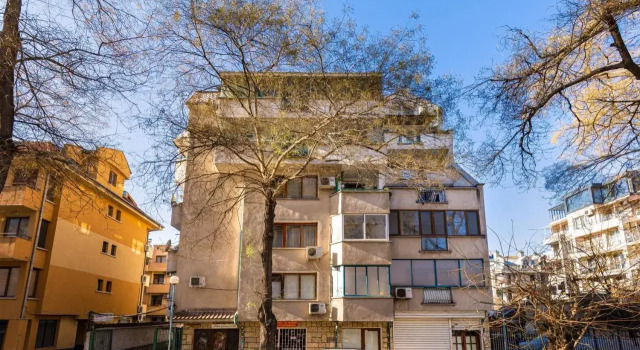Spacious 2-Bedroom Maisonette in City Centre, Book Lejlighed Plovdiv Plovdiv