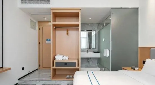 Люкс Business Haikou Yongxuan Hotel (HaiKou Business and Technology)